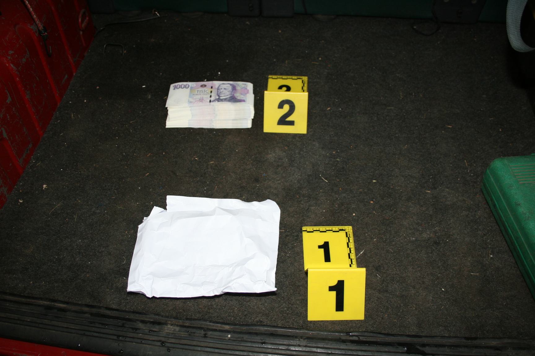 Přijetí úplatku za posudek