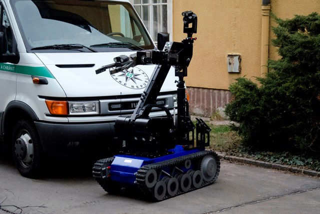 Pyrotechnický robot tEODor03