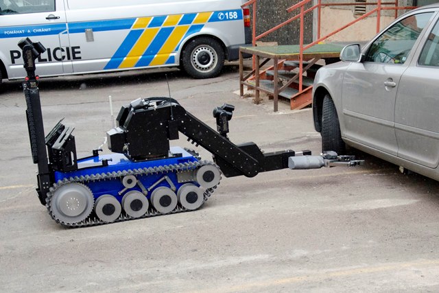 Pyrotechnický robot tEODor19