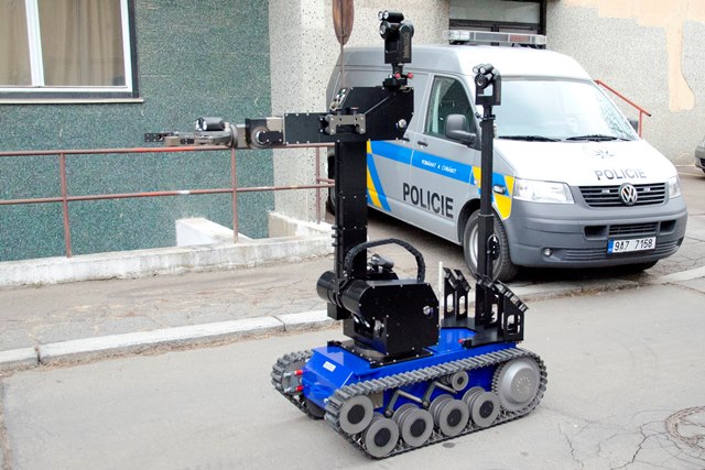Pyrotechnický robot tEODor56