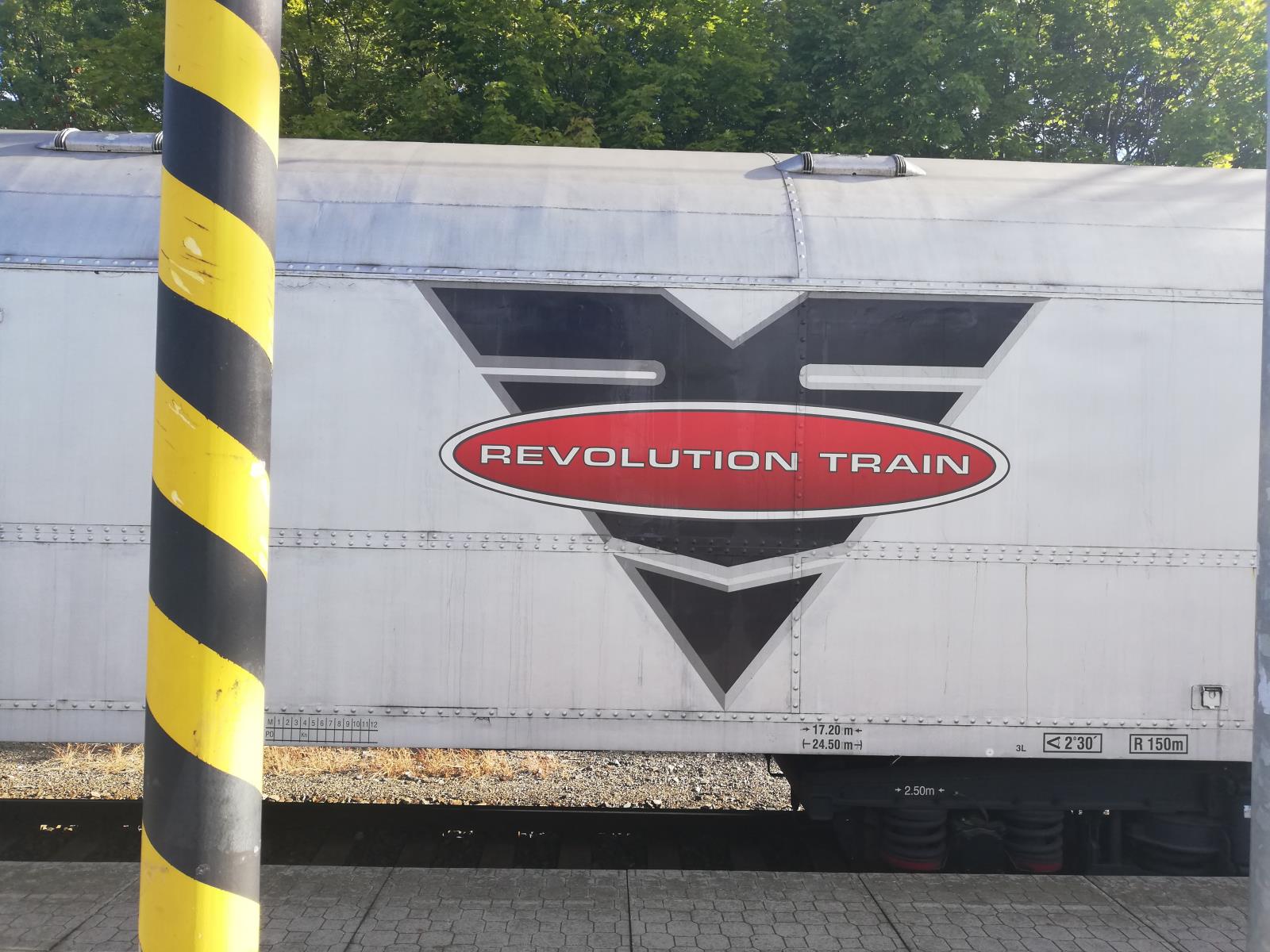 REVOLUTION TRAIN