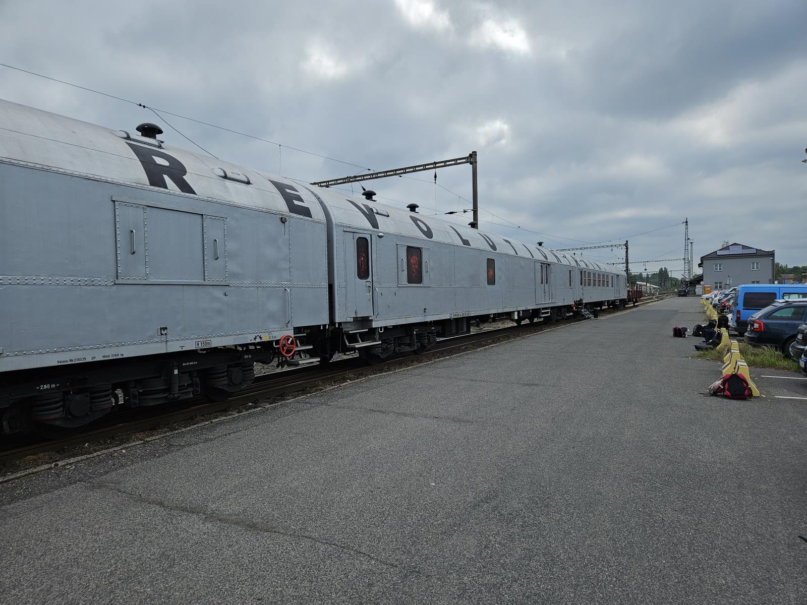 Revolution train