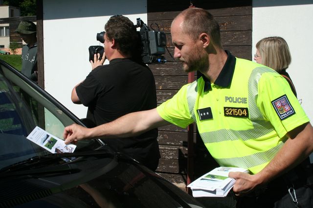 Řidiči dostali informace za stěrač.jpg