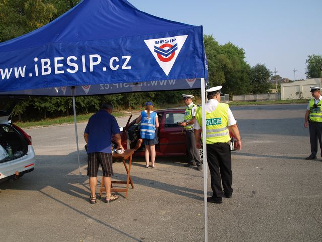 Řídím, piju nealko pivo