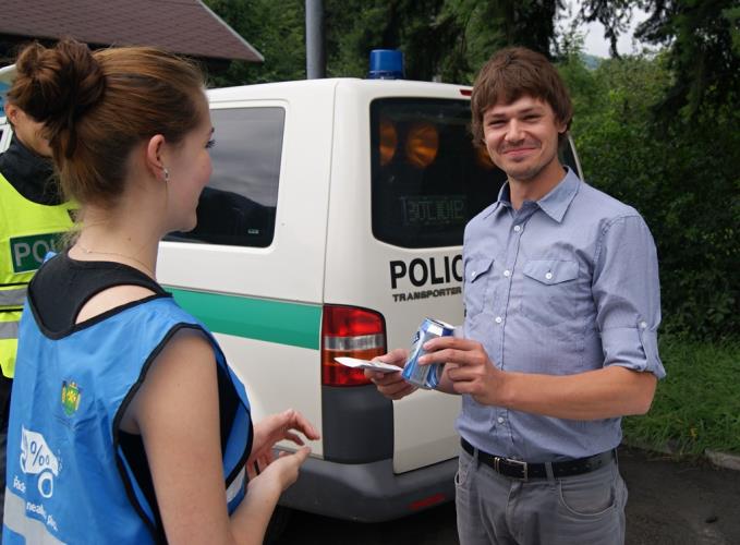 Řídím piju nealko pivo