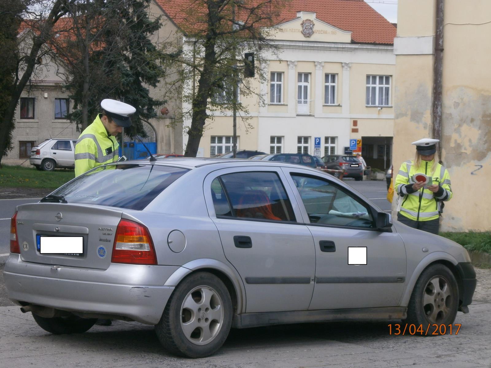 Řídím,  piju nealko pivo