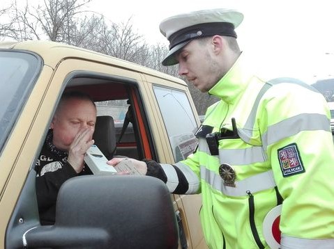 Řídím, piju nealko pivo