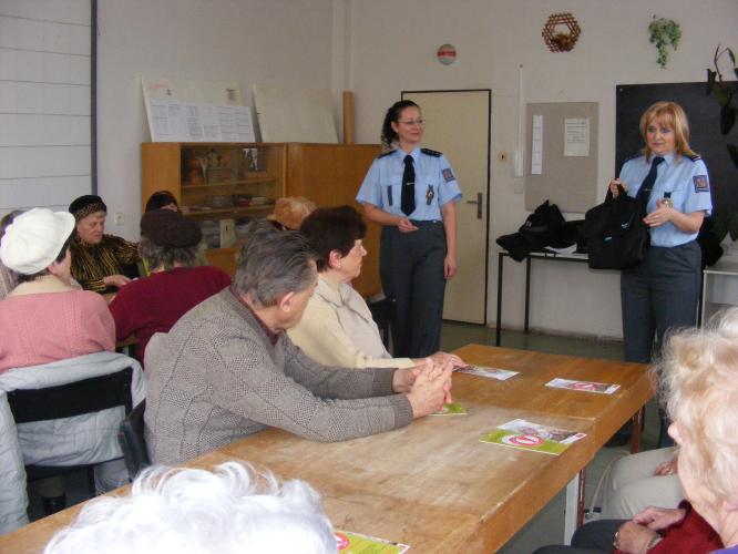 Senioři - Stochov 17.3. 10 021.jpg