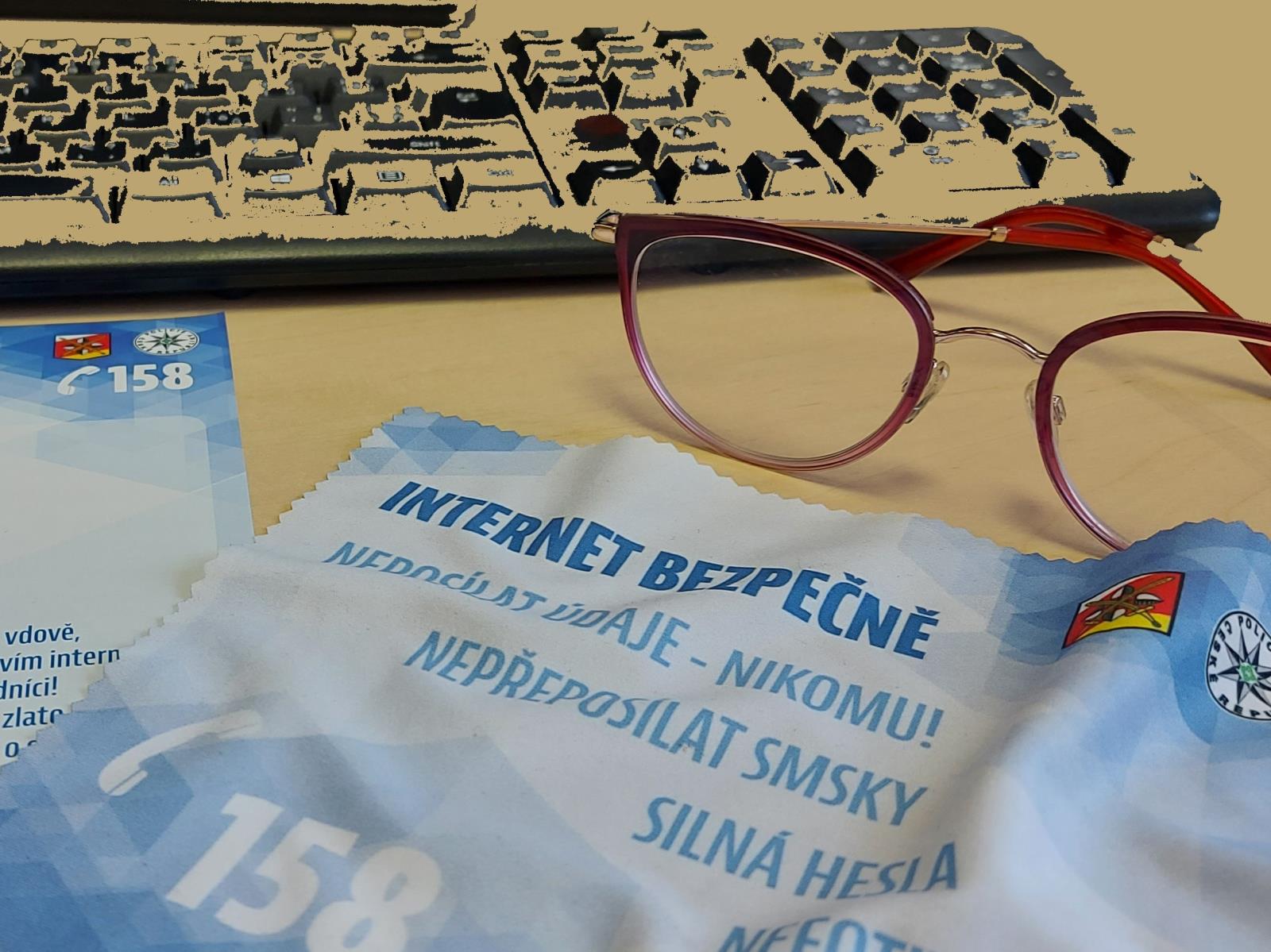 Senioři, pozor na nebezpečí online!