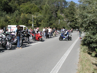 Shluk motorek.jpg