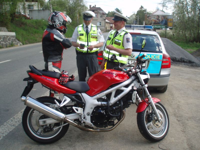 Silniční kontrola motorkáře 3