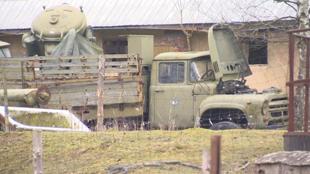 Sklady ve Slatině u Vysokého Mýta zdroj ČT24.jpg