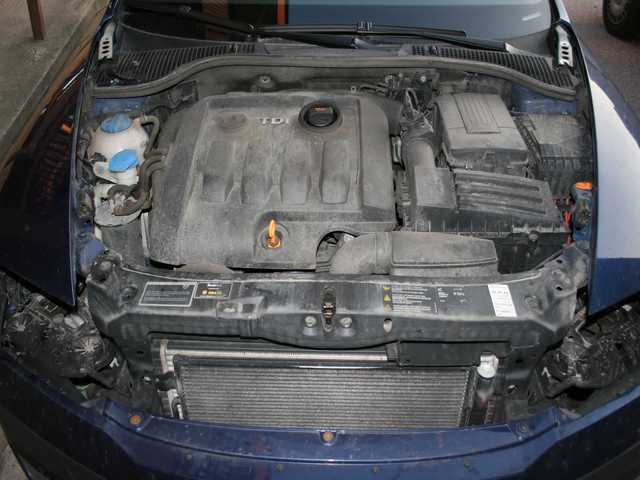 Škoda Octavia - krádež kapoty - foto č. 2