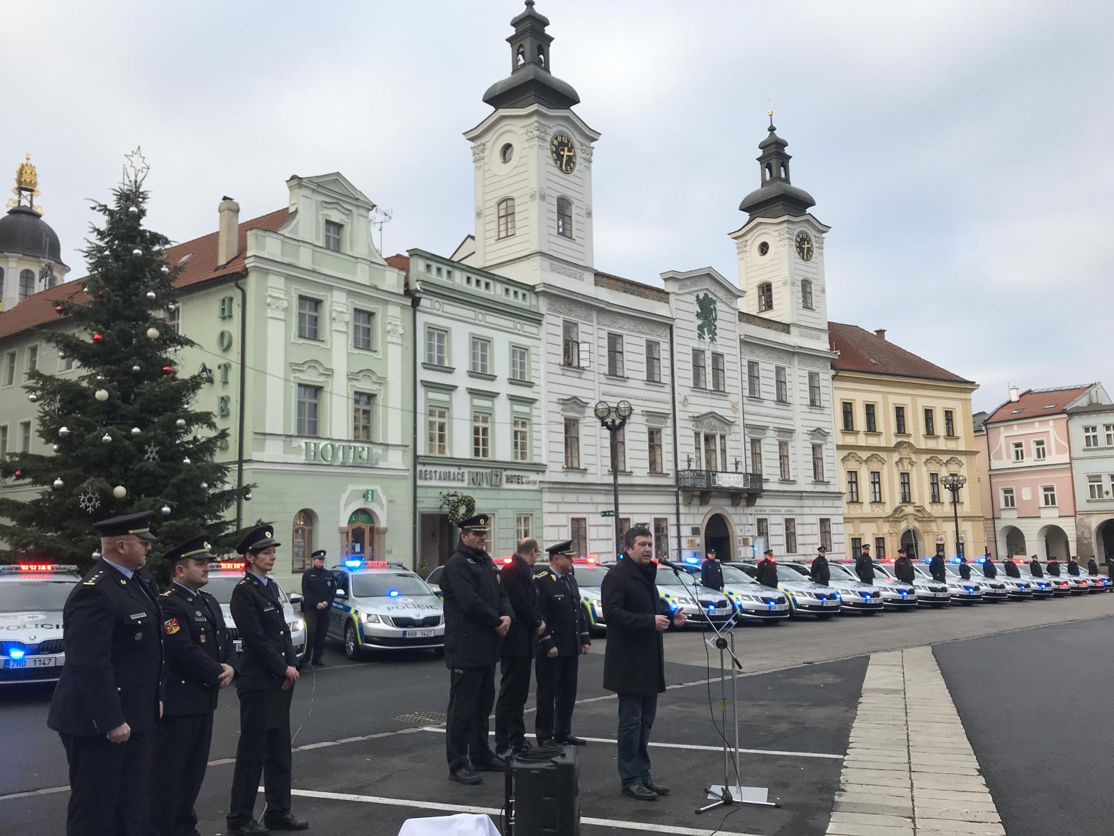 Slavnostní předání 23 policejních vozidel - 6