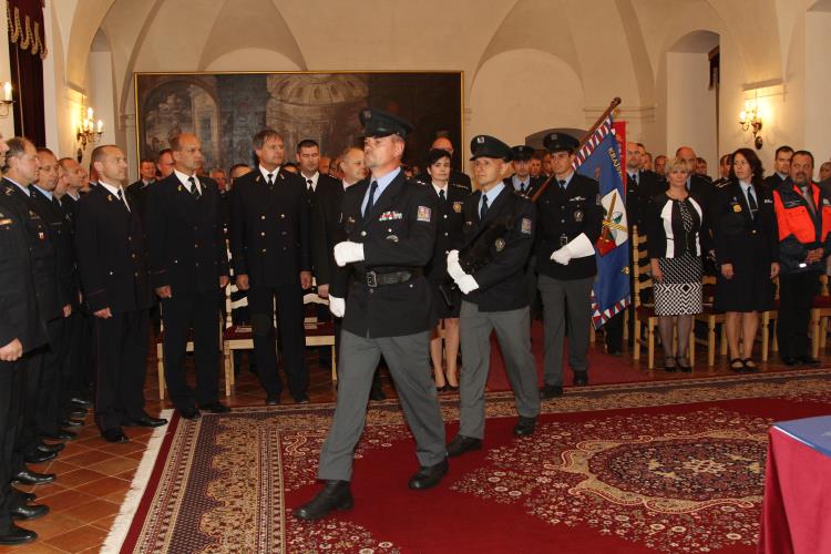 Slavnostní udílení ocenění policistům a  občanským zaměstnancům.JPG