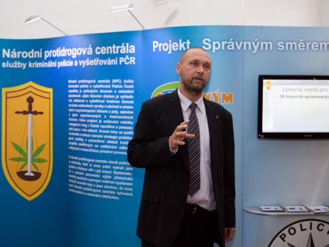 Slavnostní zahájení projektu Správným směrem v Praze (4).JPG