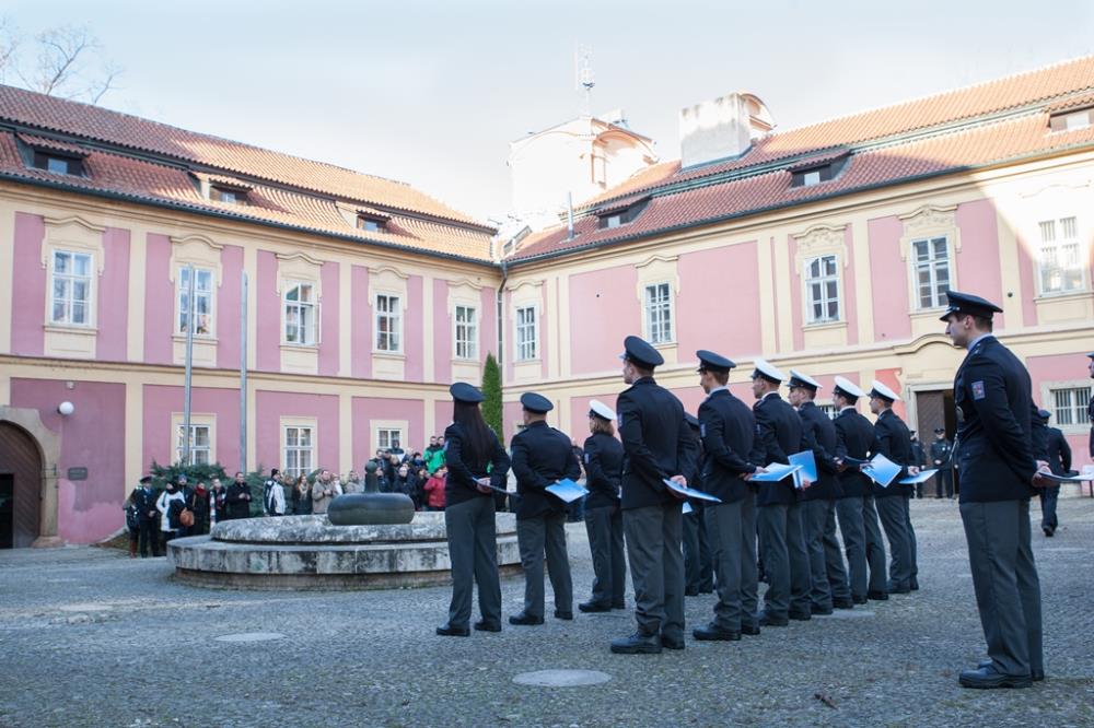 Služební slib 11.jpg