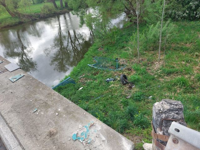 Snažil se ujet, havaroval (1).JPG