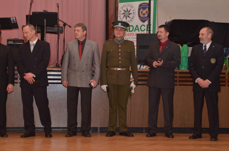 Společenský večer policie pořádali  již tradičně organizace IPA a NOS z J.Hradce.JPG