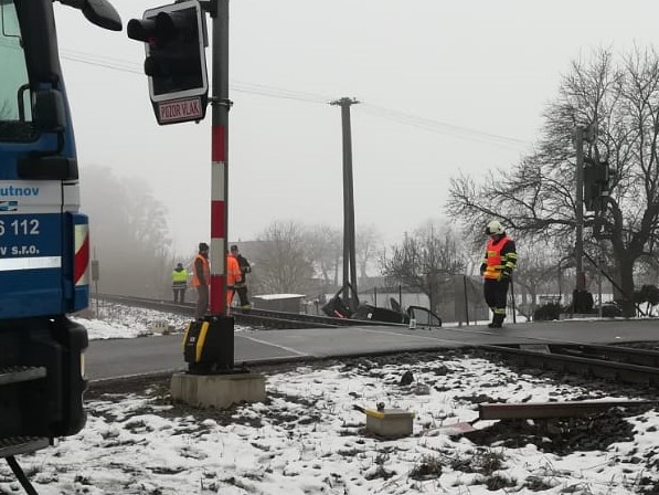 Stolín/auto-vlak