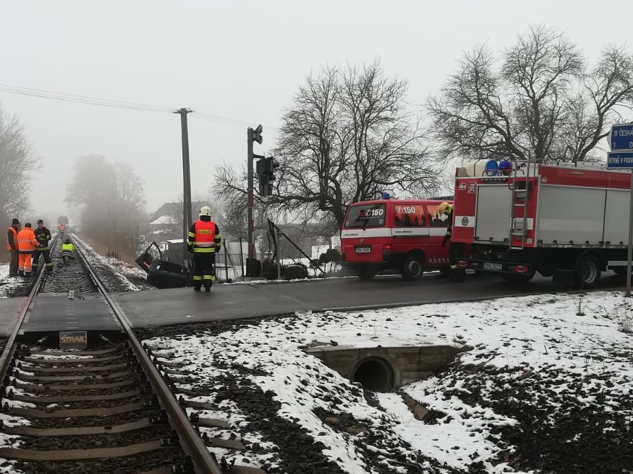 Stolín/auto-vlak