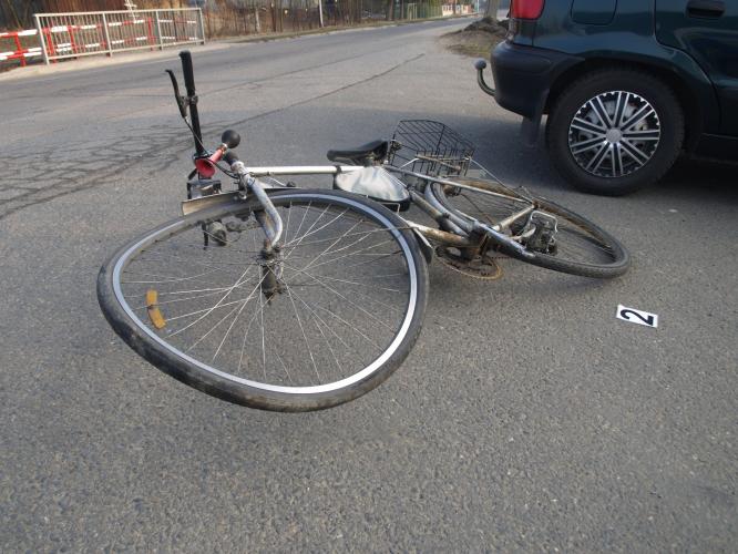 Střet cyklisty s osobním vozidlem ve Vsetíně