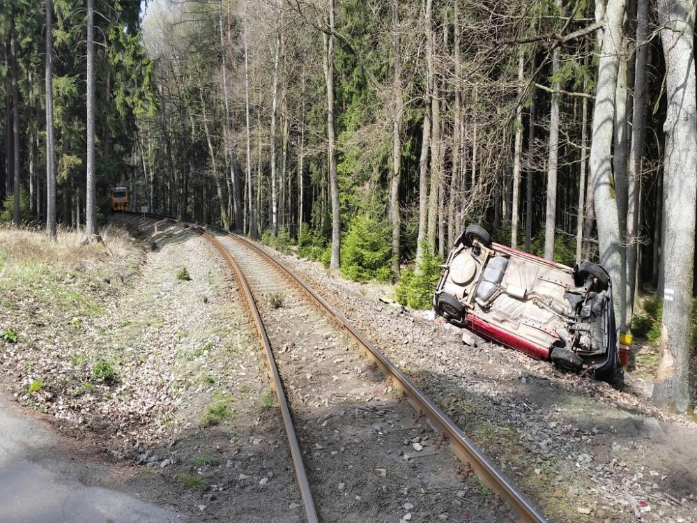 Střet vlaku s osobním vozidlem 7.4.2016