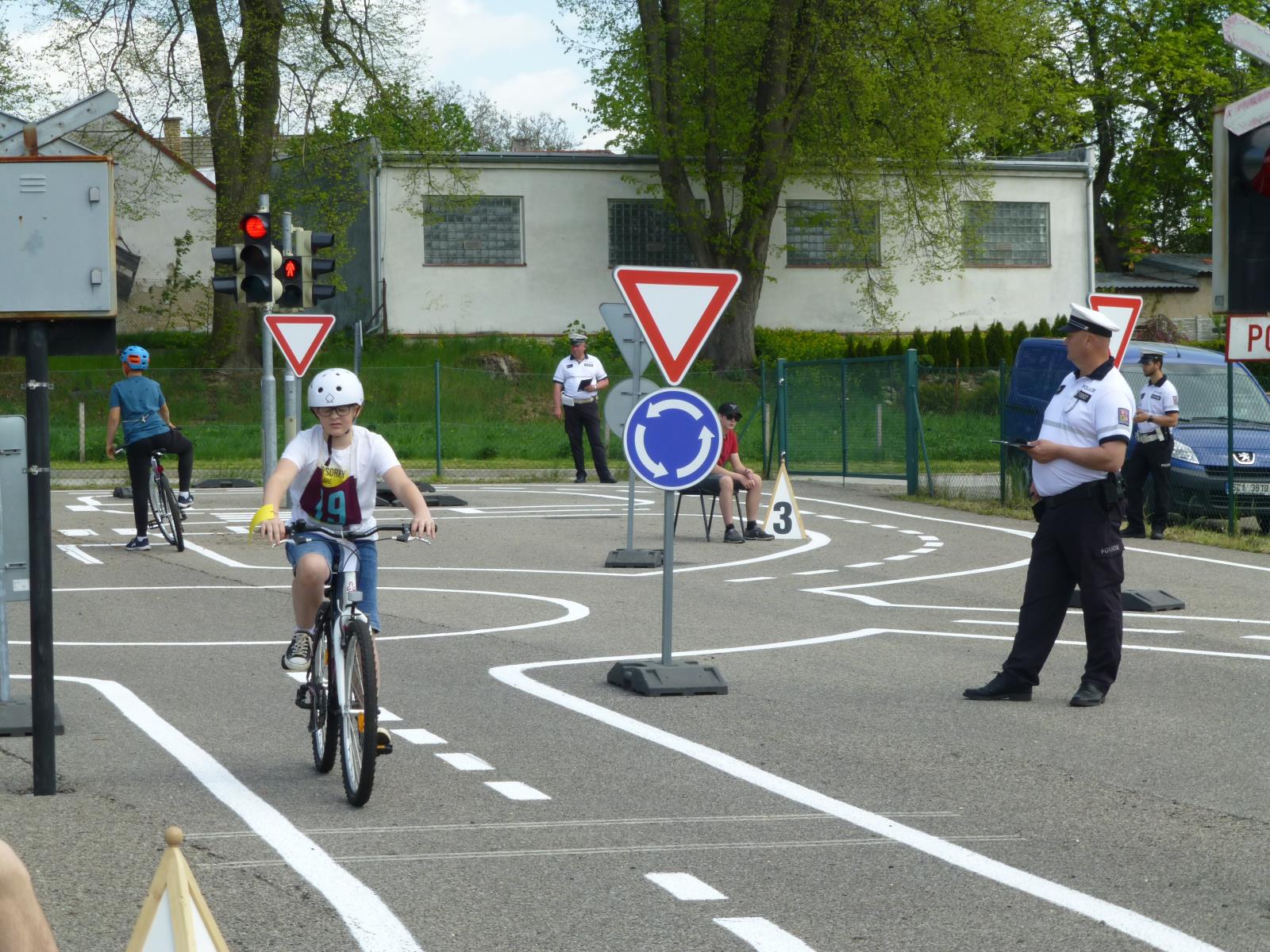 Studená - mladí cyklisté