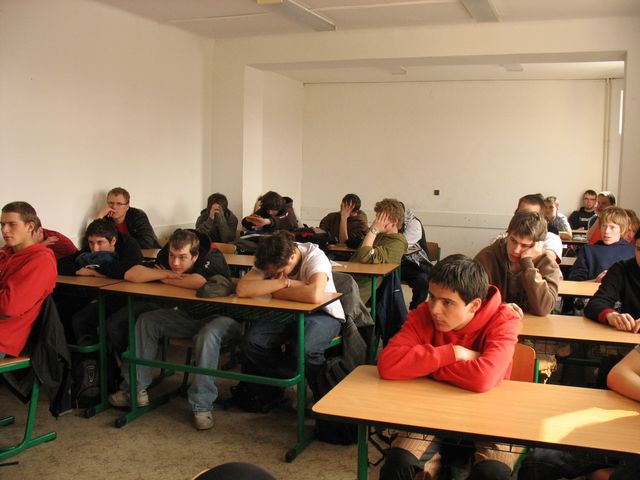 Studenti naslouchali novým informacím
