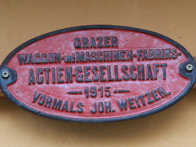 Tabulka označení lokomotivy 03.JPG