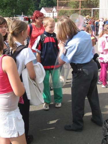Tak kolk myslíš, že váží ?