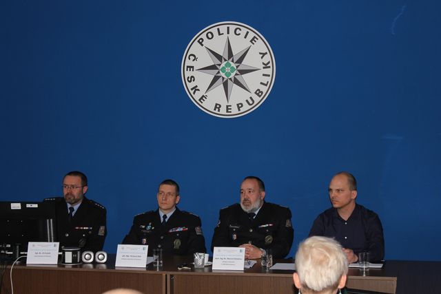 Tisková konference 2.JPG