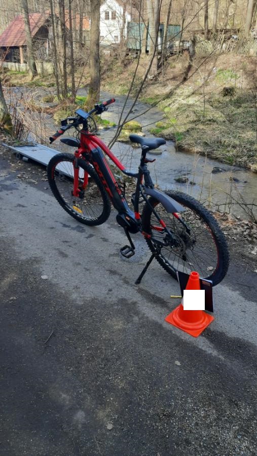 Tragický pád z elektrokola