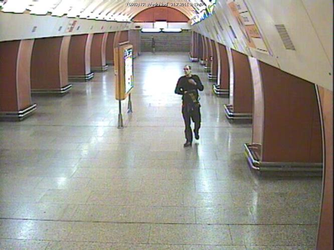 Trojice neznámých pachatelů-4.jpg