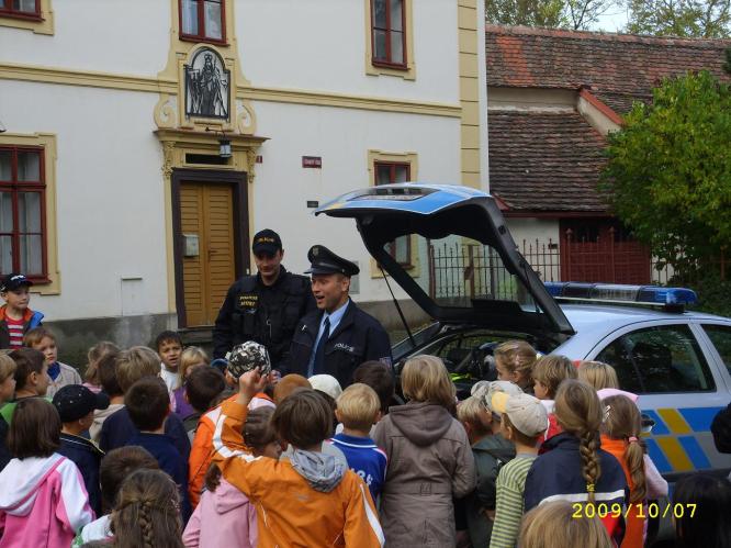 Ukázka policejního vozidla