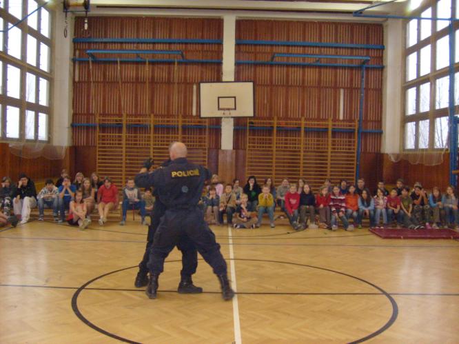 Ukázka z výcviku policistů-2