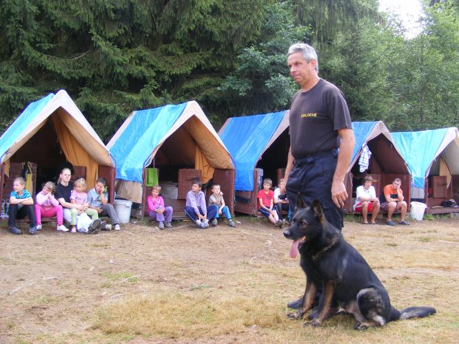 Ukázky práce jindřichohradecké policie  na LDT Osika .jpg