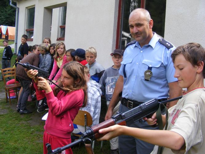 Ukázky práce jindřichohradecké policie  na LDT Osika .jpg