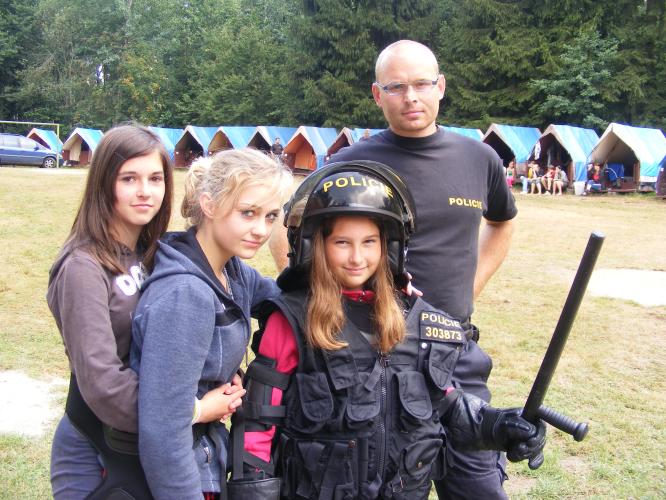 Ukázky práce jindřichohradecké policie  na LDT Osika .jpg