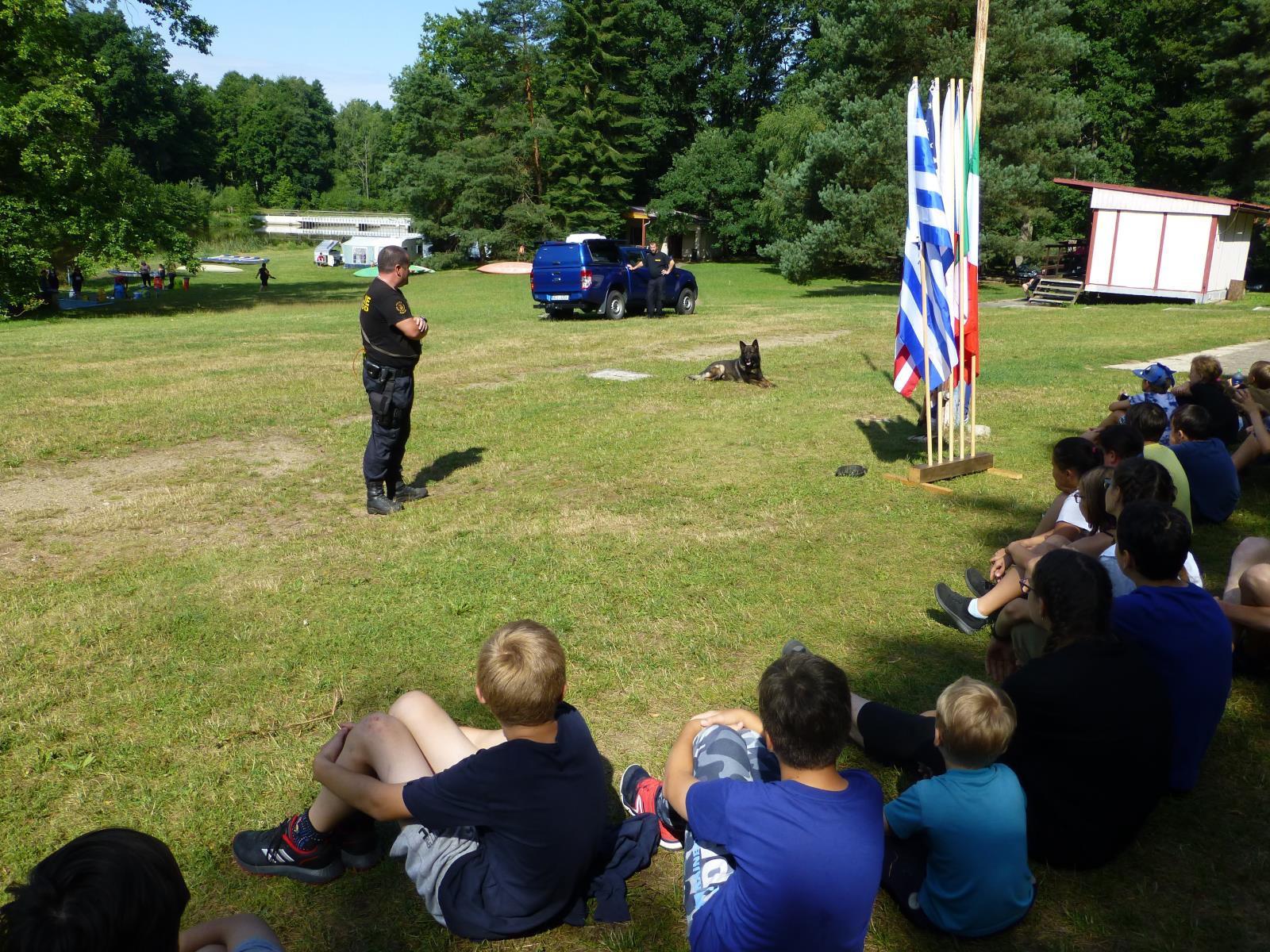 Ukázky práce kynologů na LDT