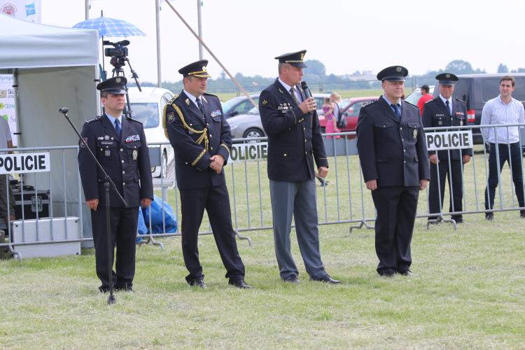 VIII. DEN S  POLICIÍ (19)