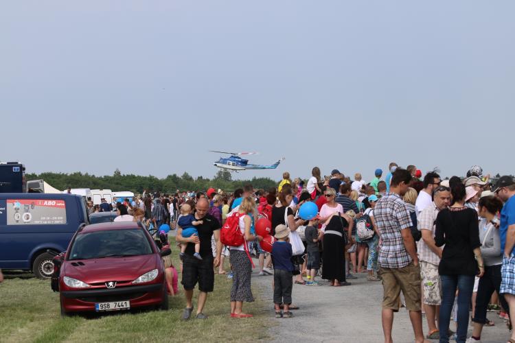 VIII. DEN S  POLICIÍ (34)