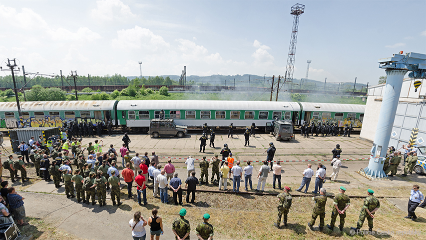 VLAK 2013 000