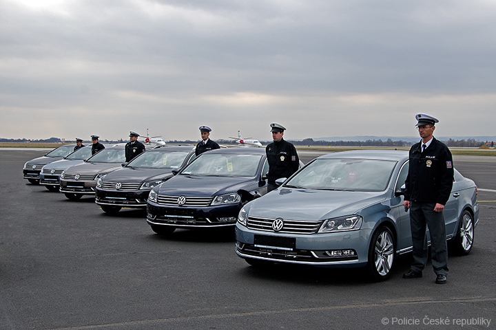 VW Passat 30