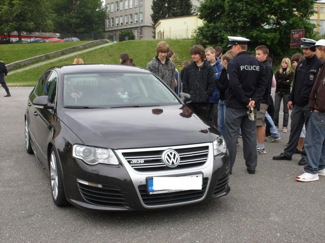 VW.JPG