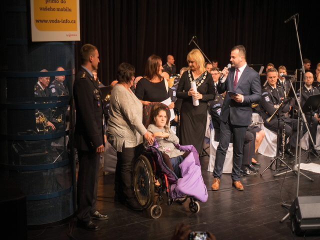 Vánoční benefiční koncert