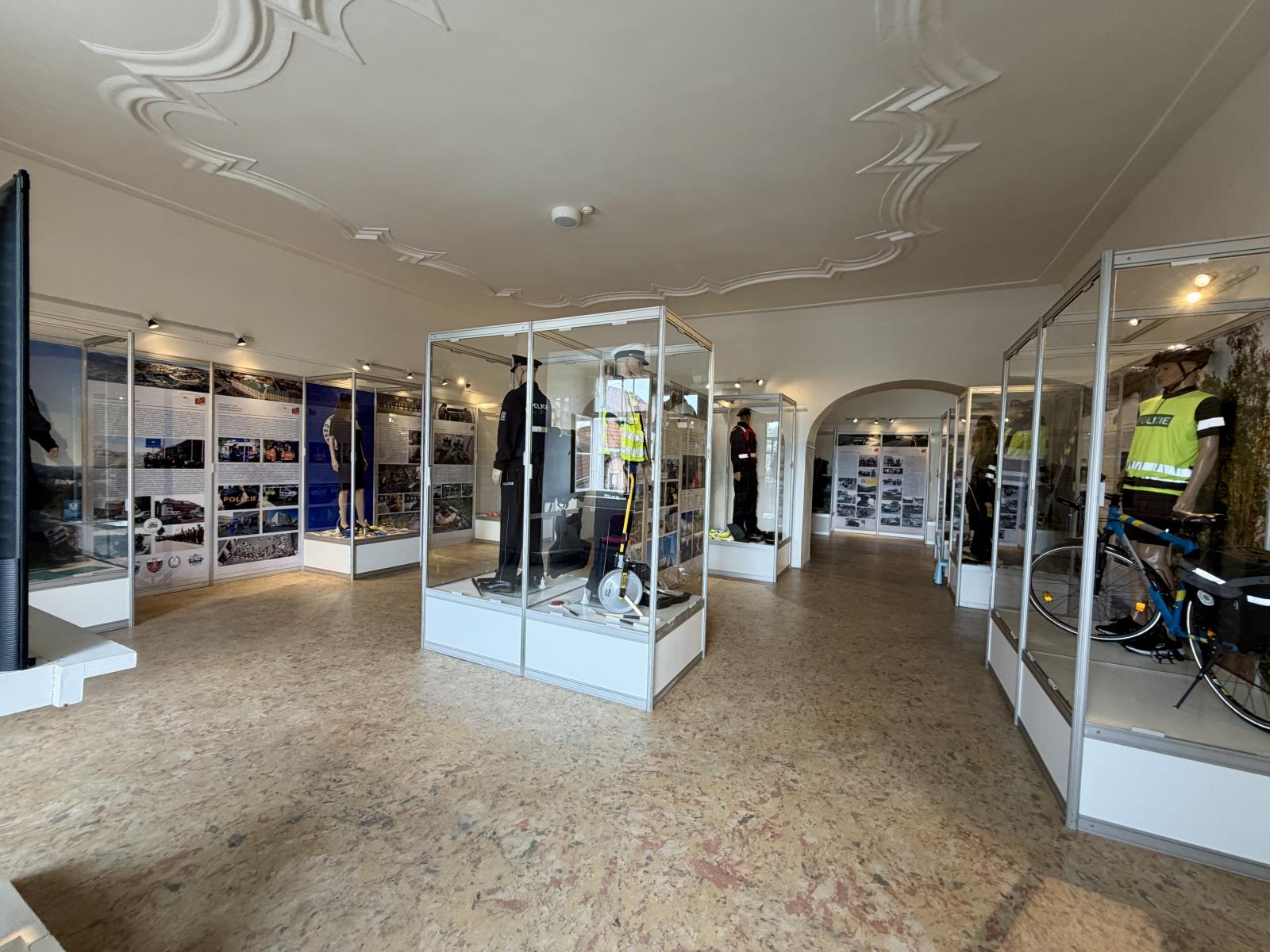 Vernisáž expozice KŘP-H v MPČR
