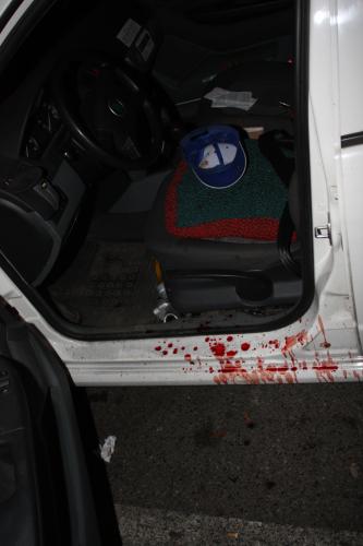 Vozidlo taxi po útoku