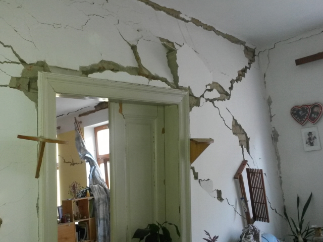 Výbuch plynu v domě v ČB - 05.jpg