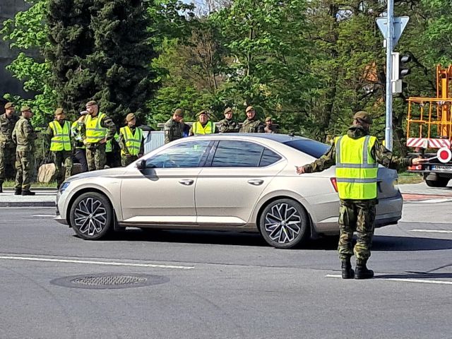 Výcvik vojenských směrníků (3).jpg